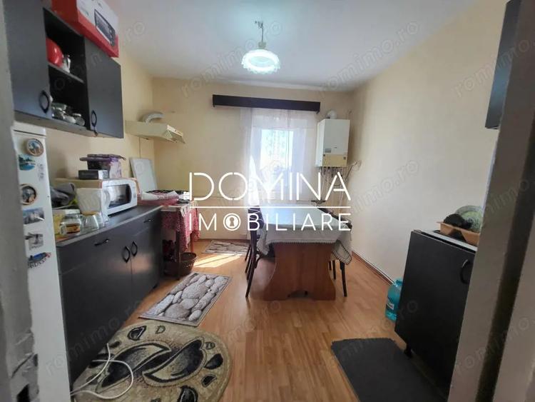Apartament cu 2 camere semidecomandat, mobilat în Debarcader