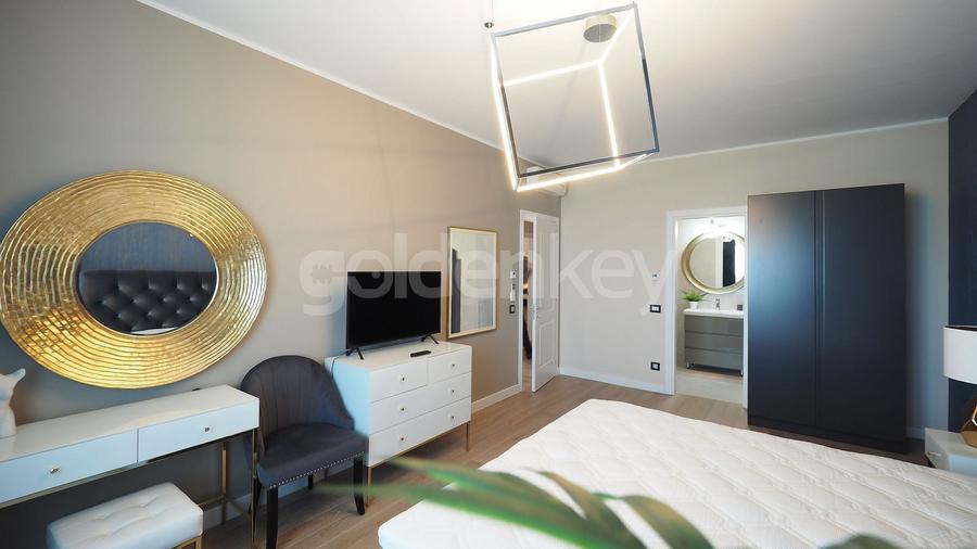 Apartament cu 4 camere decomandat, mobilat în Herăstrău