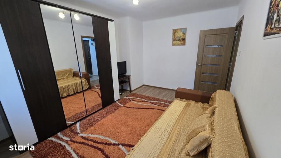 Apartament cu 2 camere, mobilat în Central