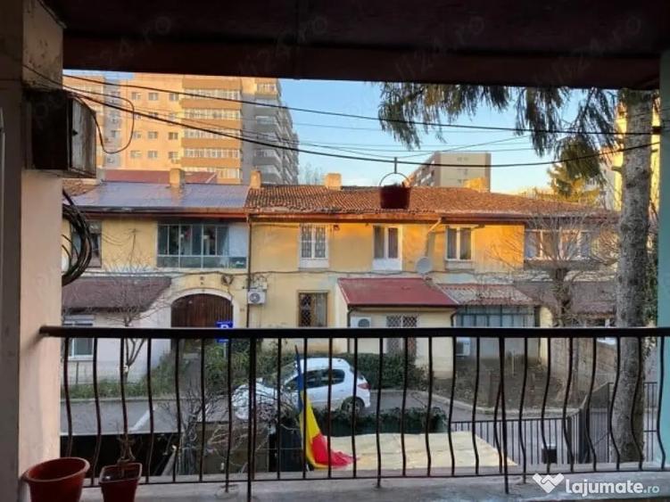 Garsonieră, mobilată în Baba Novac