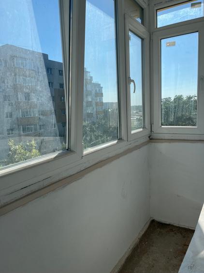 Apartament cu 2 camere semidecomandat în Rahova
