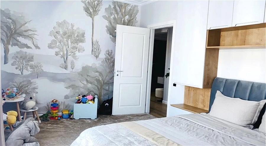 Apartament cu 3 camere decomandat, mobilat în Sisești