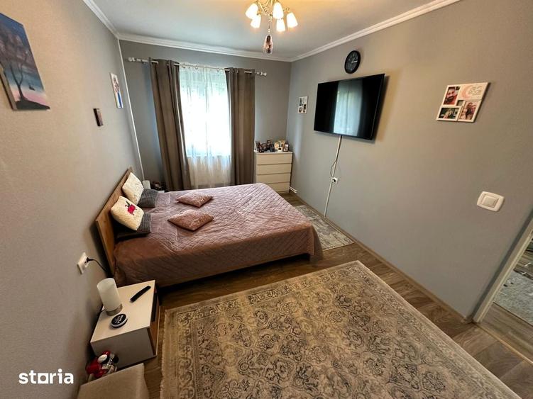 Casă cu 6 camere cu Teren 717 Mp în Holboca