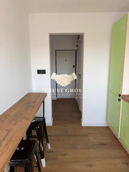 Apartament cu 3 camere decomandat în Drumul Taberei