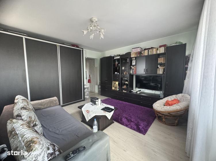 Apartament cu 2 camere decomandat în Casa de Cultură
