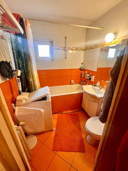 Apartament cu 2 camere decomandat în Berceni