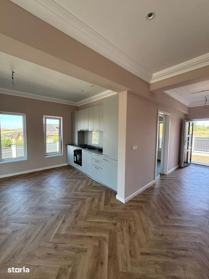 Casă cu 4 camere cu Teren 350 Mp în Miroslava