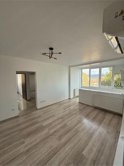 Apartament cu 3 camere decomandat în Gojdu
