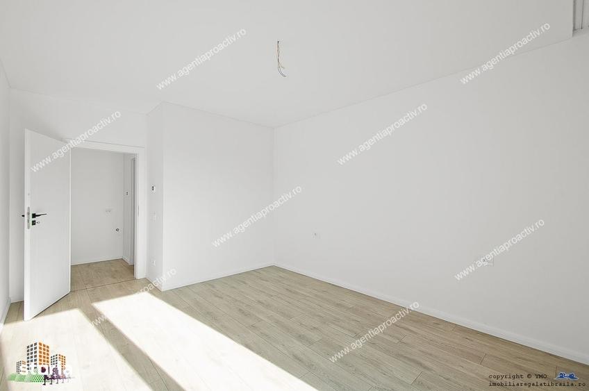 Apartament cu 3 camere decomandat în Sud