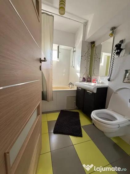 Apartament cu 3 camere decomandat în Mihai Bravu