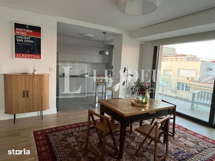 Apartament cu 3 camere semidecomandat în Dacia