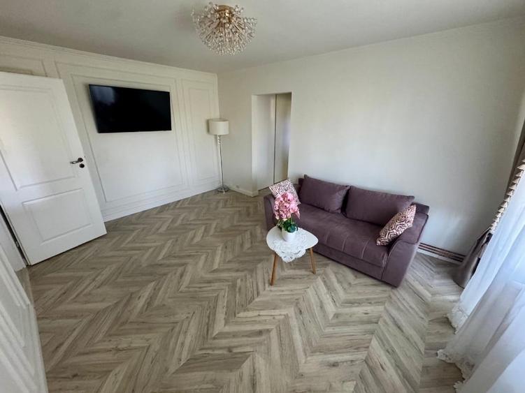 Apartament cu 2 camere semidecomandat, mobilat în Take Ionescu