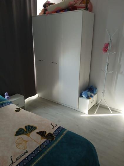 Apartament cu 3 camere decomandat în Micro 17