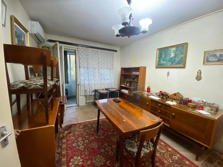 Apartament cu 2 camere semidecomandat în Crângași