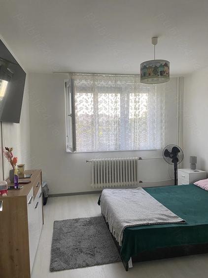 Apartament cu 2 camere decomandat în Rogerius