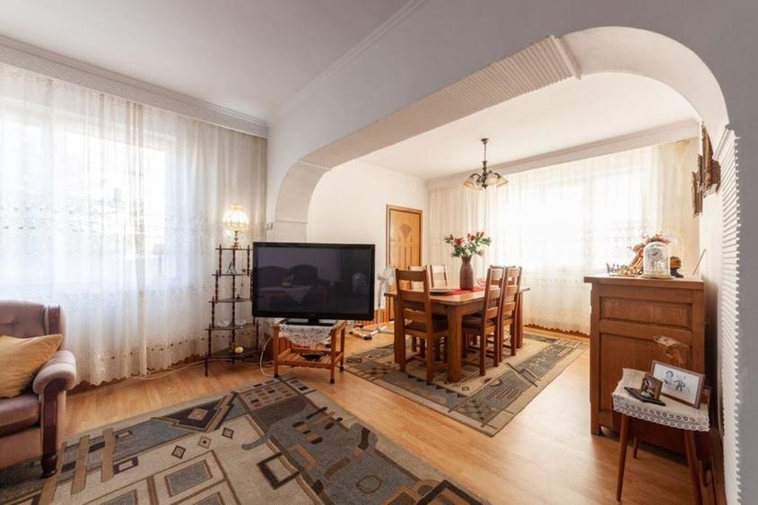 Casa Centrala Pitesti - Exercitiu, Strada Traian - 7