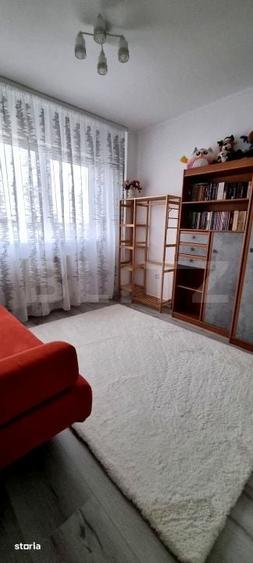 Apartament cu 3 camere decomandat în Micro 4