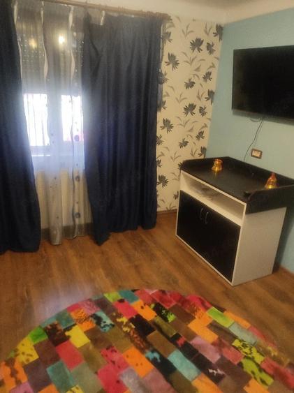 Casă cu 12 camere cu Teren 2230 Mp în Tăriceni