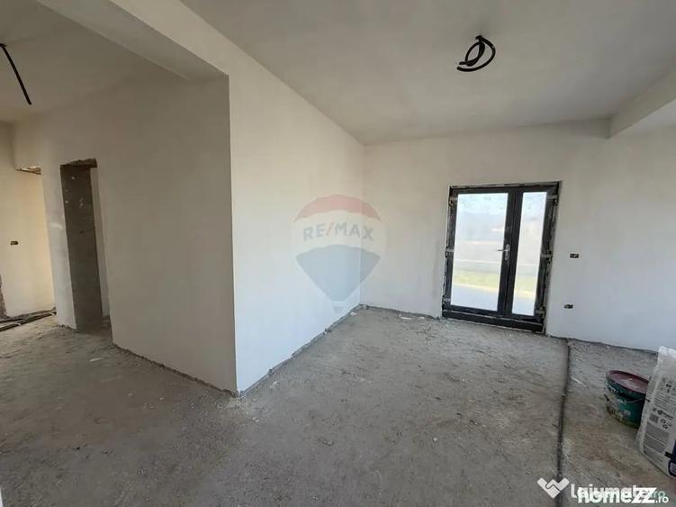Casă cu 4 camere cu Teren 470 Mp în Câmpineanca