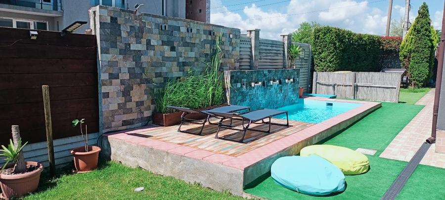 Casă individuală cu 5 camere cu Canalizare în Nord-Vest