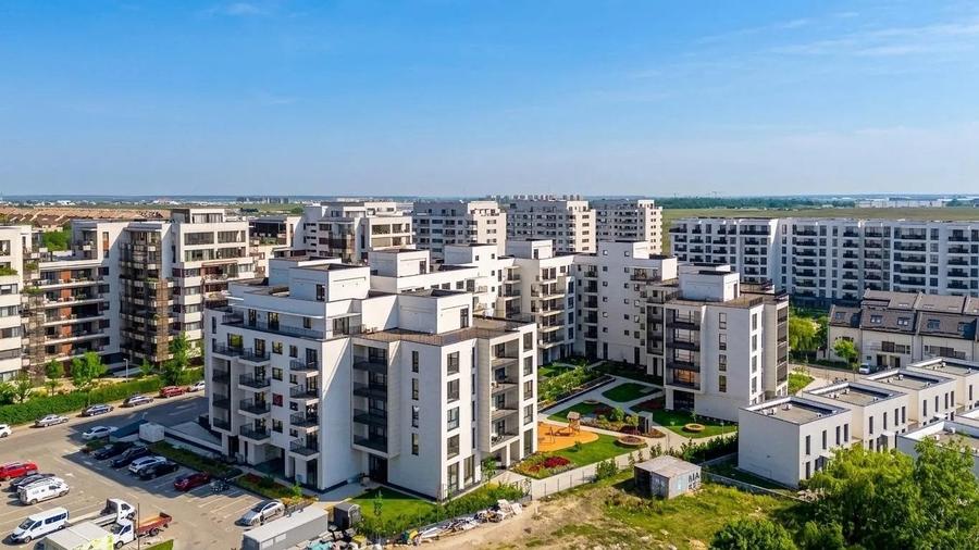 Penthouse cu 3 camere decomandat în Pipera