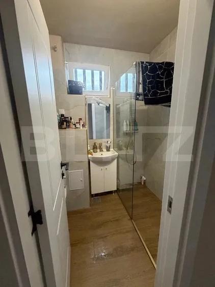 Apartament cu 3 camere decomandat în Sud