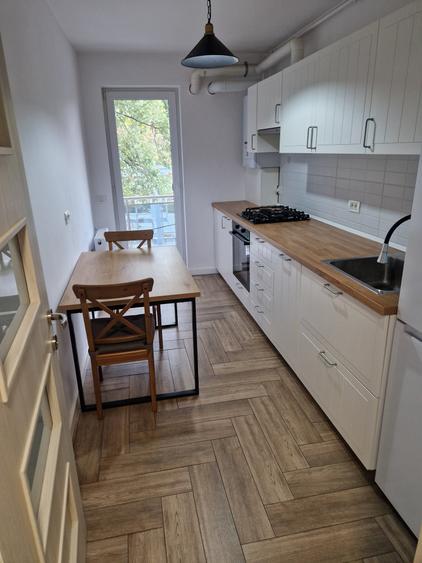 Apartament cu 2 camere decomandat în Doamna Ghica