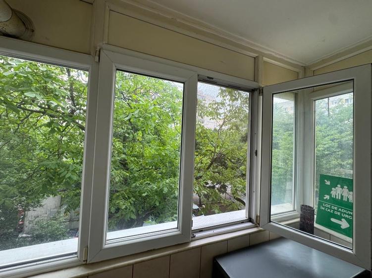 Apartament cu 3 camere decomandat în Basarabia