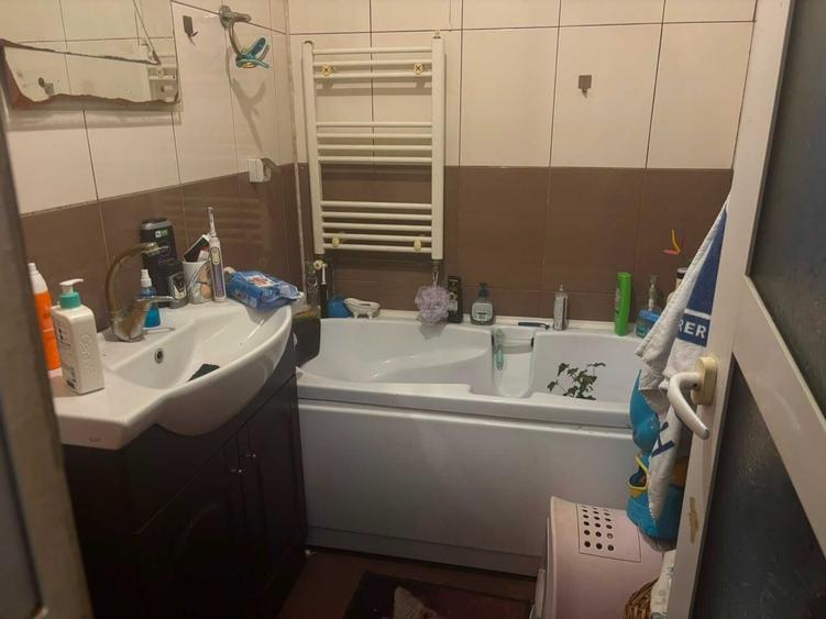 apartament 2 camere micro 8 strada 10 mai - 5