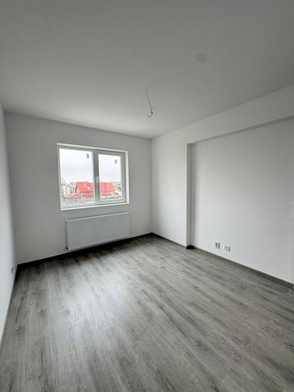 VANZARE APARTAMENT 44 MP-FIALIZAT-BLOC MIC CU LIFT-0773 746 547 - COMISION 0% - 9