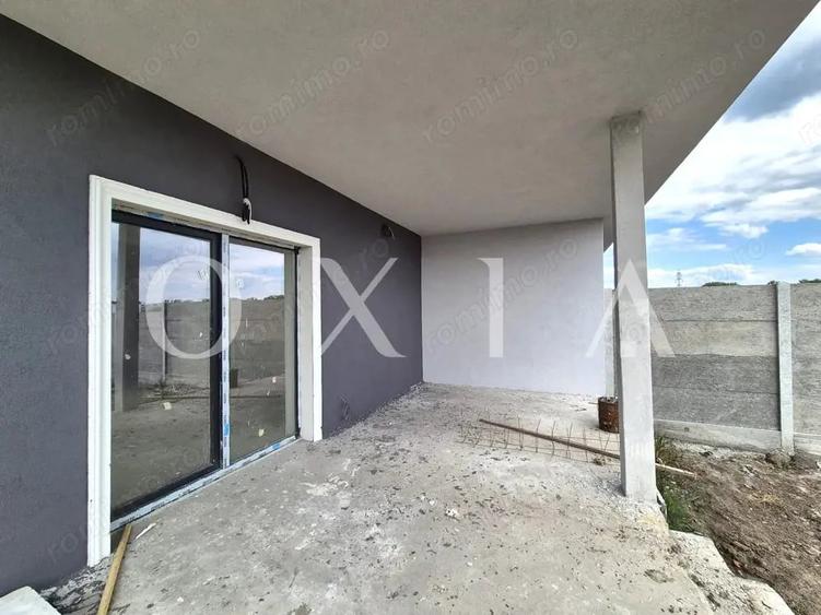 AX1046 Giroc, Zona Esso, 1/2 Duplex Cu 5 Camere - 9