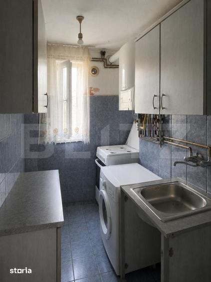 Apartament cu 2 camere semidecomandat în Rovinari
