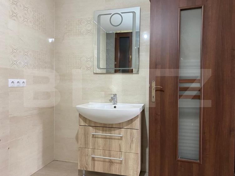 Casă individuală cu 5 camere cu Teren 7100 Mp în Exterior Nord