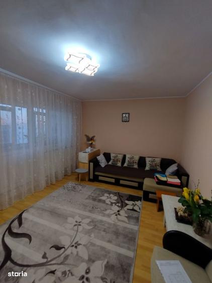 Apartament cu 2 camere decomandat, mobilat în Anda