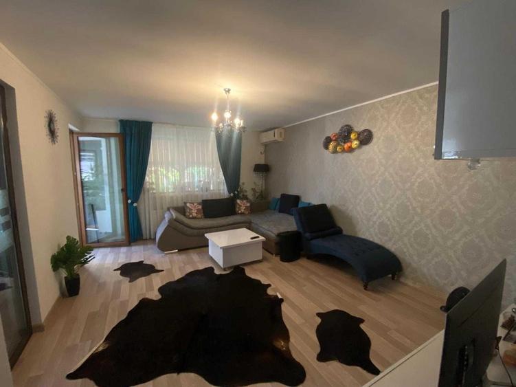 Apartament cu 2 camere semidecomandat în Central