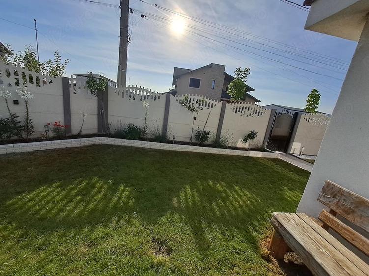 Casă cu 3 camere cu Teren 272 Mp în Sânandrei