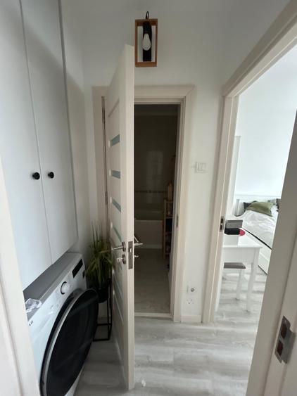Apartament cu 3 camere semidecomandat în Drumul Taberei
