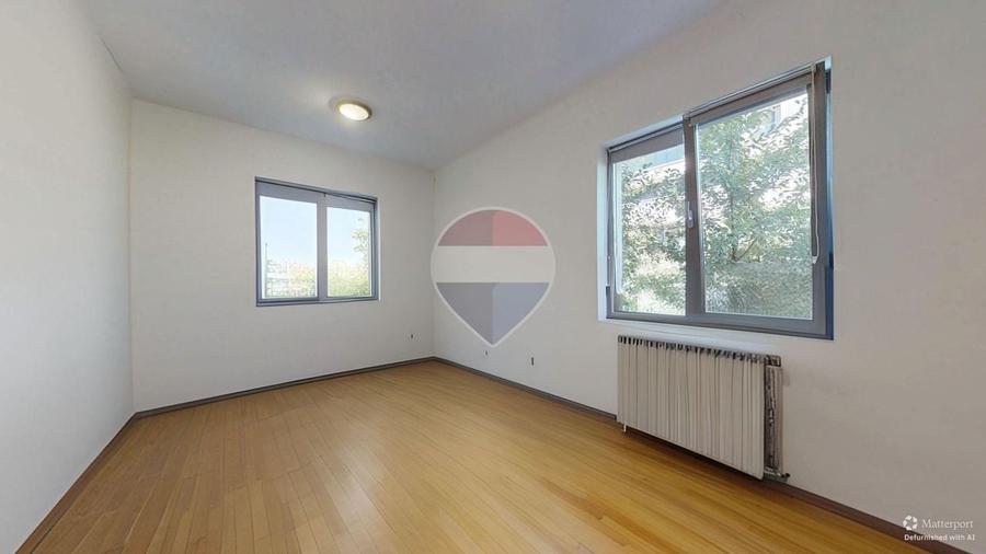 Apartament cu 2 camere decomandat în 13 Decembrie
