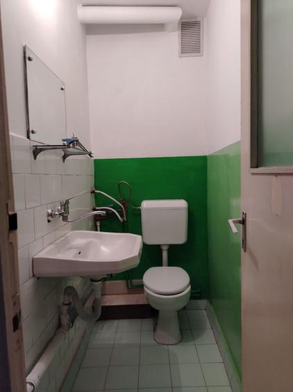 Apartament cu 3 camere decomandat în Tudor