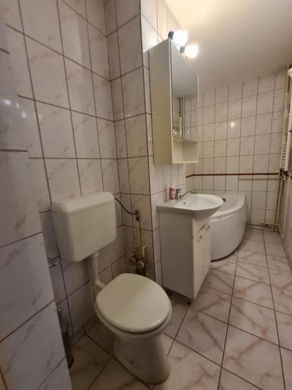 Garsonieră decomandată în Timpuri Noi