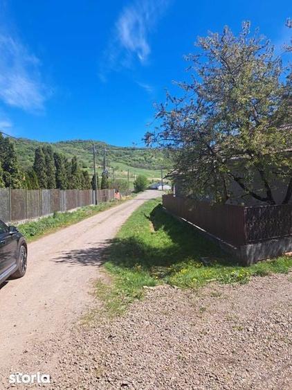 Teren de 2399 mp, în Ceuaș