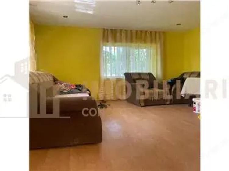 Casă cu Teren 2430 Mp în Satulung