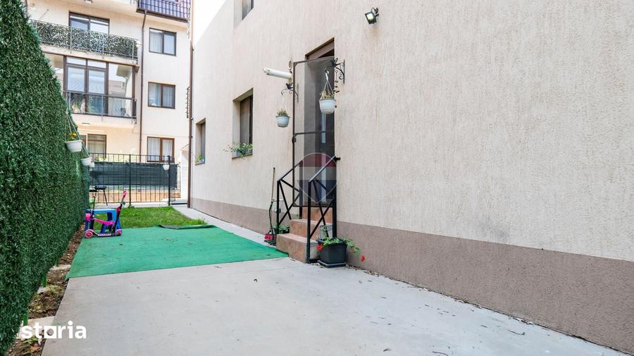 Apartament cu 3 camere decomandat în Fundeni