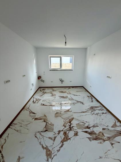 Duplex cu 3 camere cu Teren 300 Mp în Moșnița Nouă