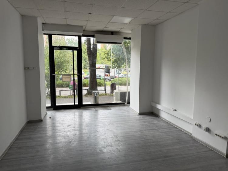 Spațiu comercial, de 55 mp, în Drumul Taberei