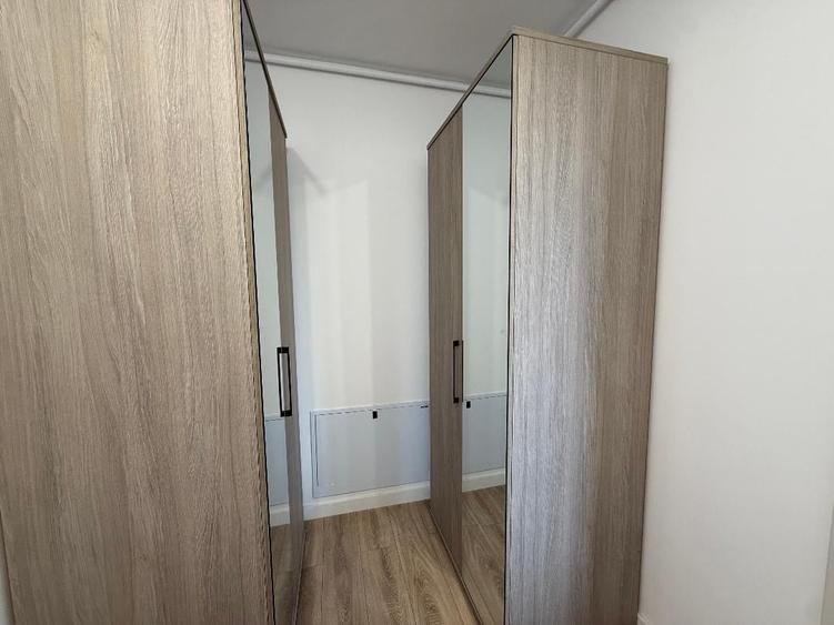 Apartament cu 3 camere în Cetate
