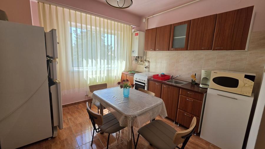 Apartament cu 2 camere decomandat în Ultracentral
