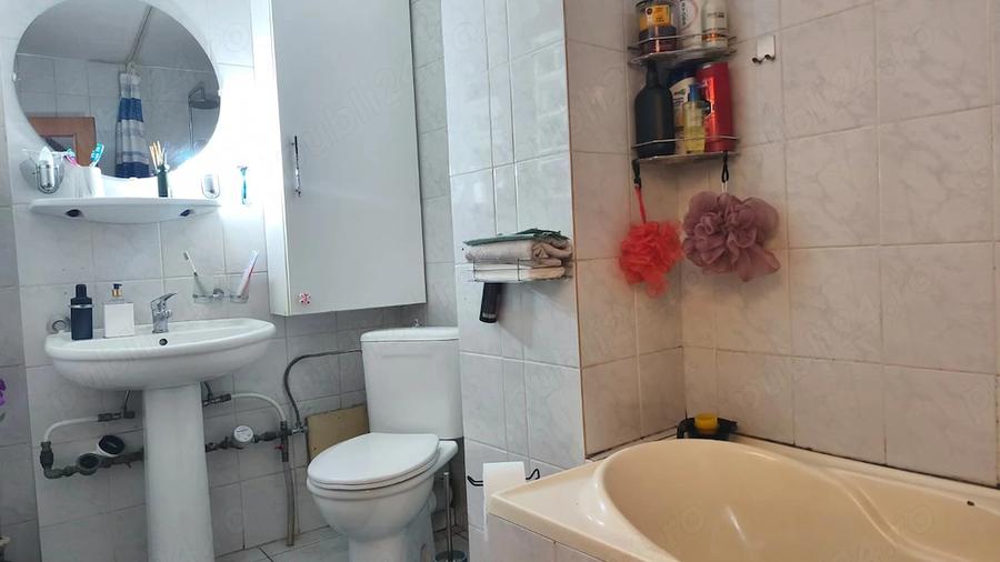 Apartament cu 2 camere decomandat în Piața Centrală