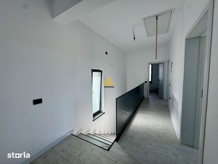 Casă cu 5 camere cu Teren 430 Mp în Domnești