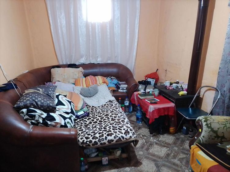 Casă cu 3 camere în Central